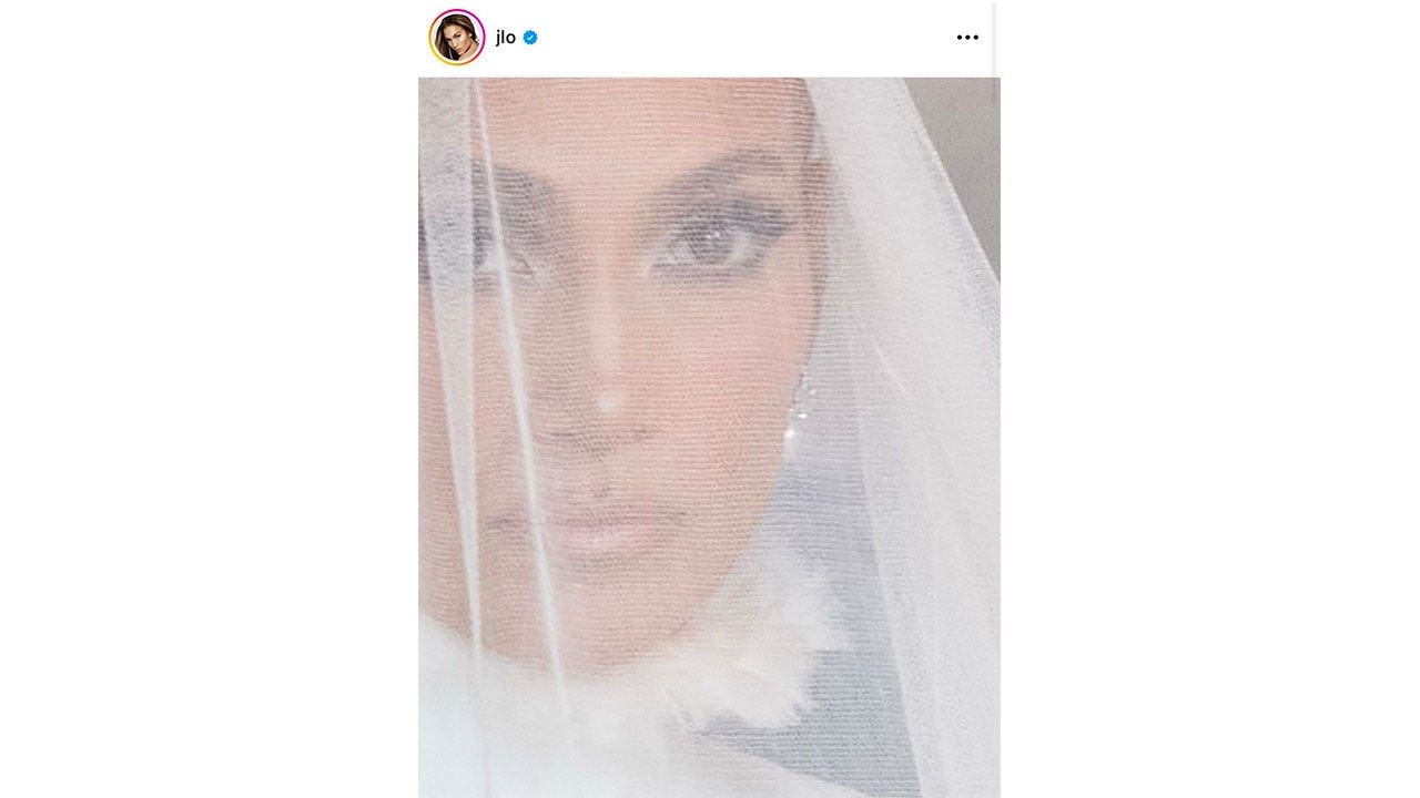 Jennifer Lopez shares first look at wedding to Ben Affleck