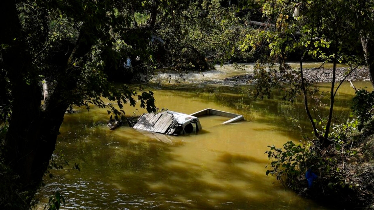 Death toll in Kentucky flooding reaches 39 after more than 1,300 rescues