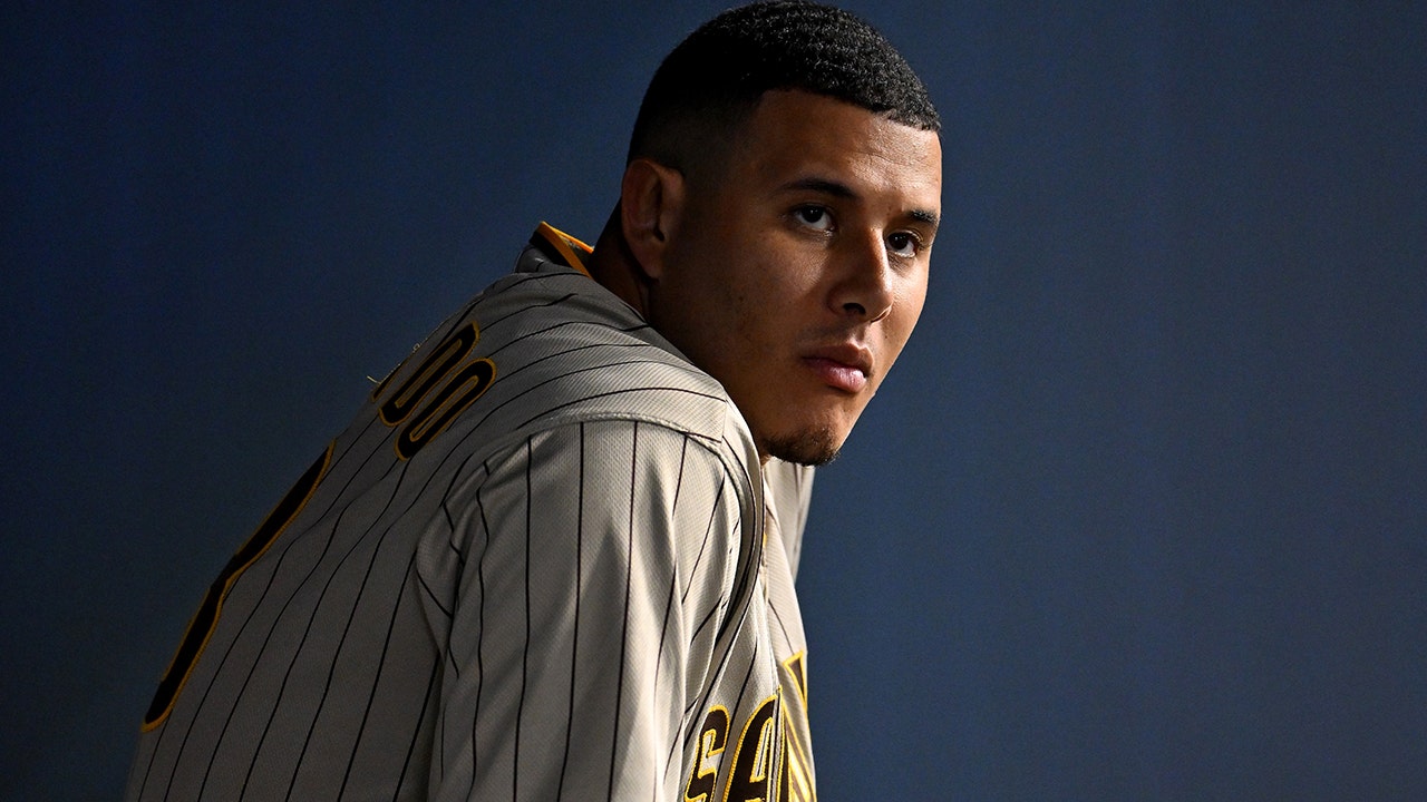He Really Hoped That There's a Way..: Manny Machado's Close Aide Explains  the MLB Star's Shocking Opt-Out Before $350 Million Extension -  EssentiallySports