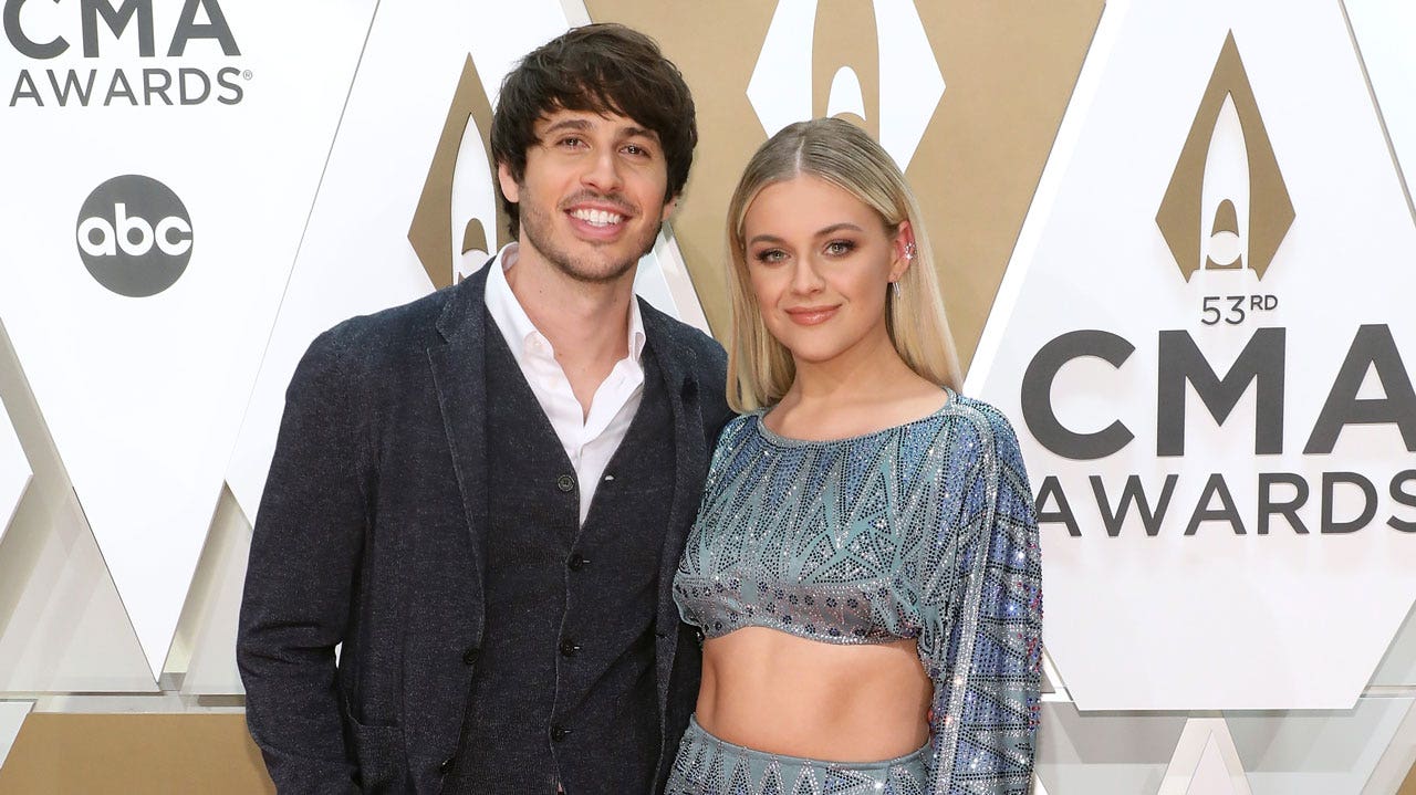Kelsea Ballerini opens up about making the 'really difficult&#...