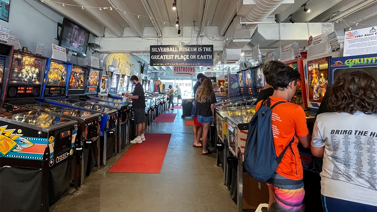 Asbury Park, NJ - Silverball Pinball Museum