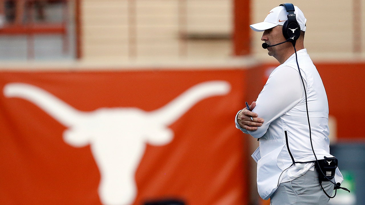 Texas falls outside preseason college football rankings despite first-place vote in coaches poll - Fox News