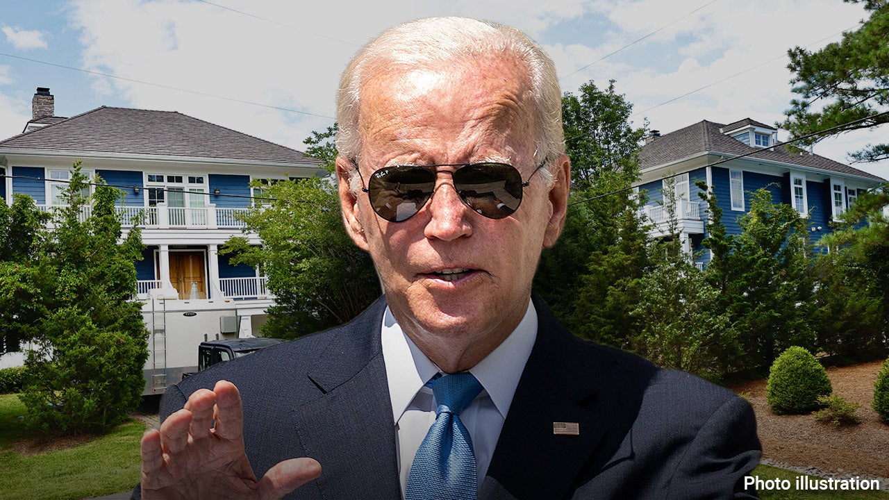 Biden Builds Wall in Delaware, ‘Deny the Cops’ Push After Seattle Struggle and More Highlights