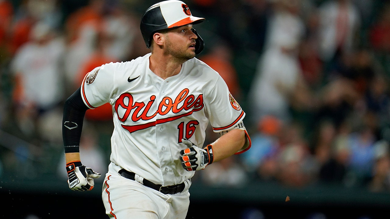 Trey Mancini leaving the hospital after completing six months of