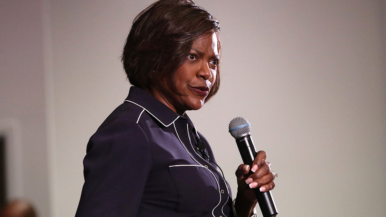 Democrat Val Demings called for ‘walls’ that ‘separate us’ to go down but lives in gated community