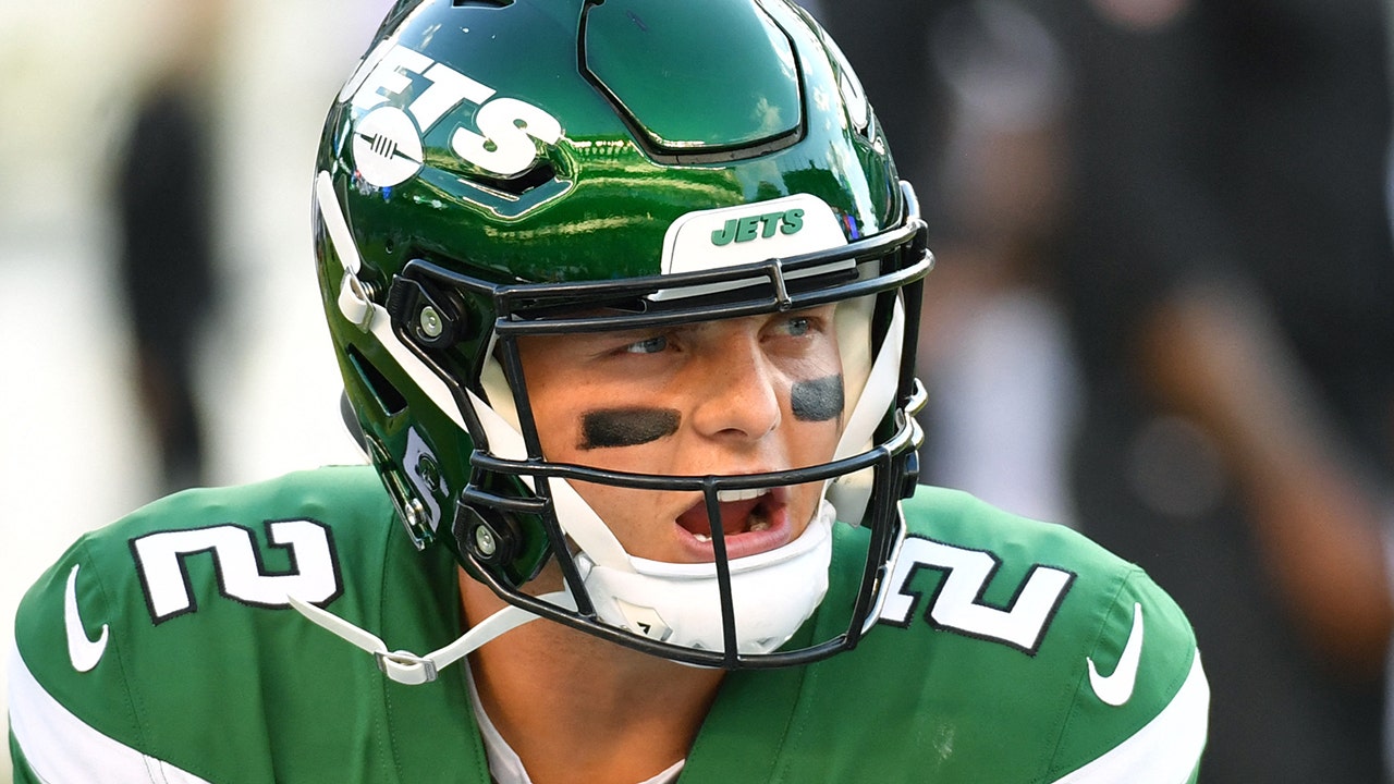 Zach Wilson to undergo surgery on injured knee, Jets remain ‘optimistic’ on quarterback’s health
