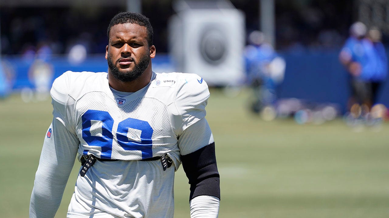 Aaron Donald Skips Rams OTAs