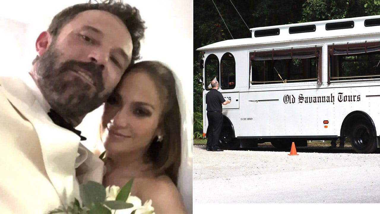 Trams arrive at Ben Affleck, Jennifer Lopez's wedding venue