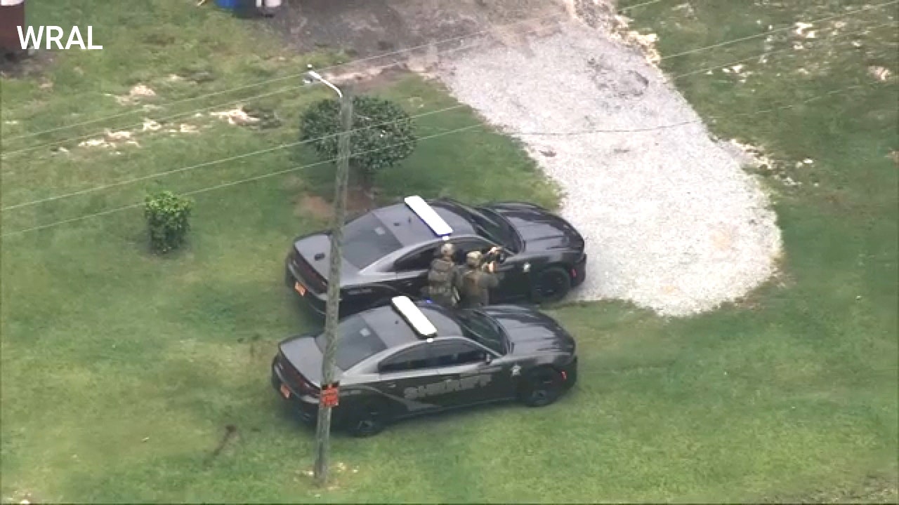 North Carolina shooting leaves 3 deputies injured, suspect dead after nearly 9-hour standoff