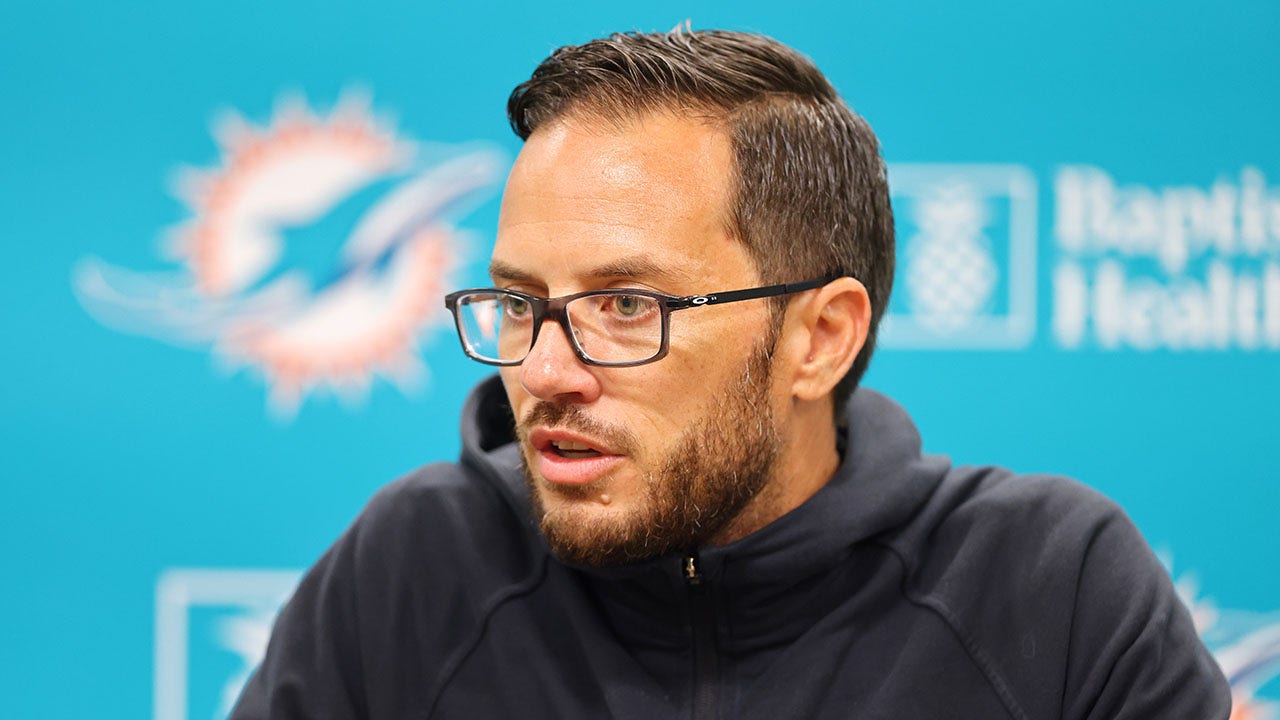 Dolphins’ Mike McDaniel brushes off Tom Brady tampering questions ahead of preseason game against Bucks