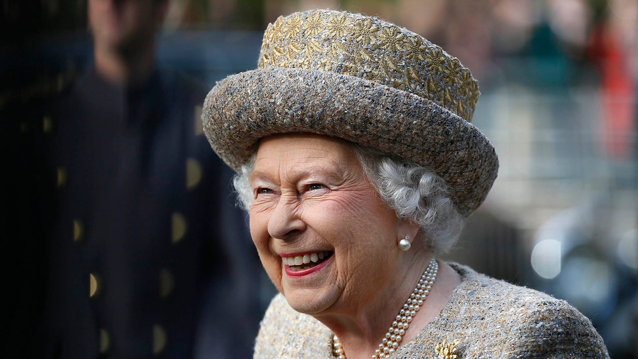 Queen Elizabeth II's wittiest moments | Fox News