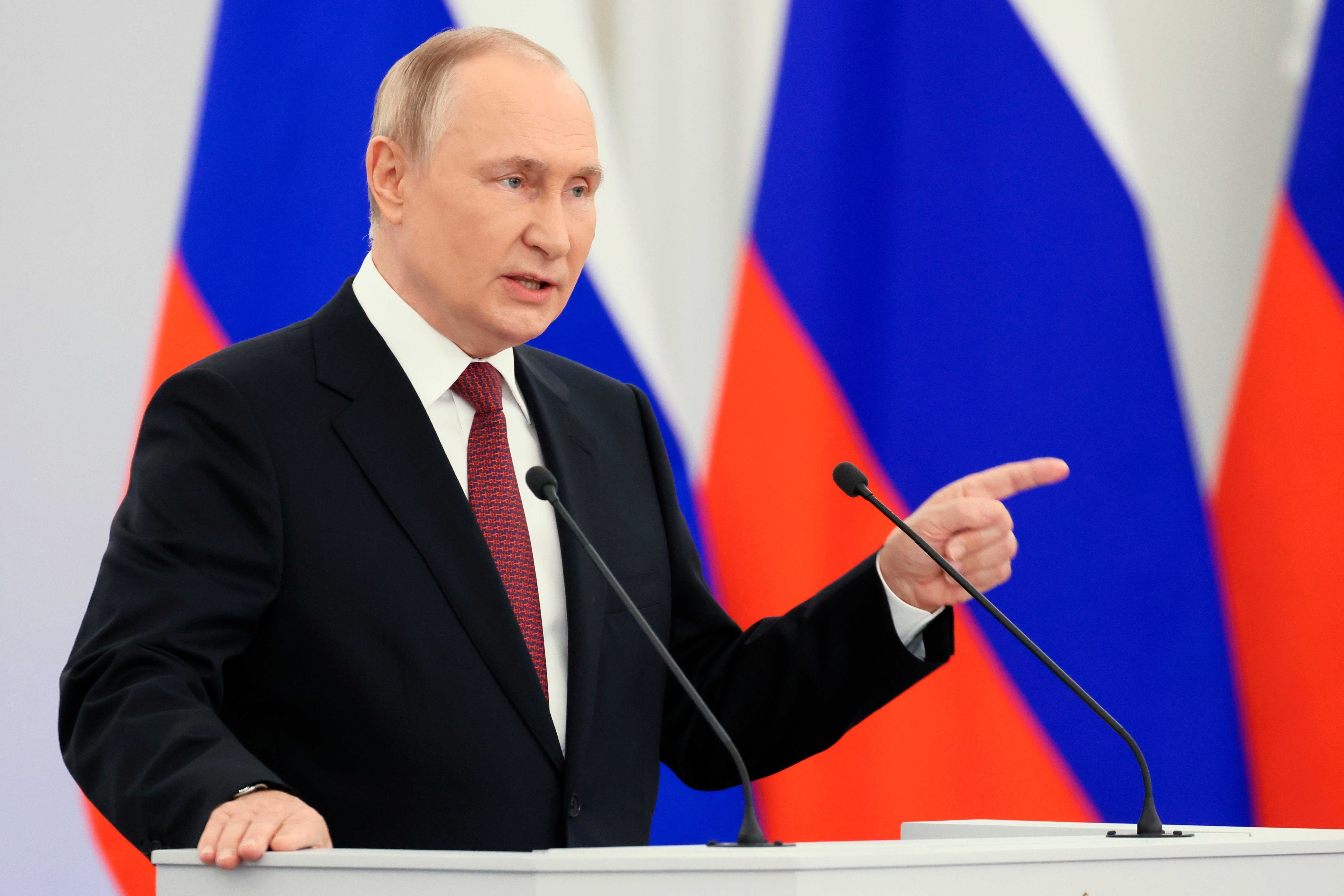 Putin swipes at US in hostile speech amid annexation of Ukraine, says it set 'precedent' for nuclear warfare