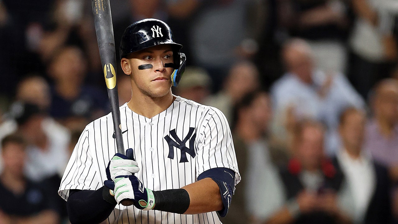 Aaron Judge crushes 48th home run, Yankees' bullpen closes door on