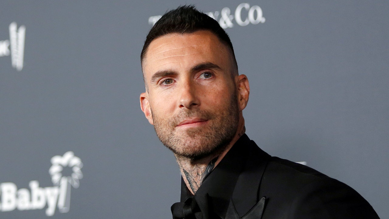 Adam Levine cheating scandal leads to memes from NFL teams - Fox News
