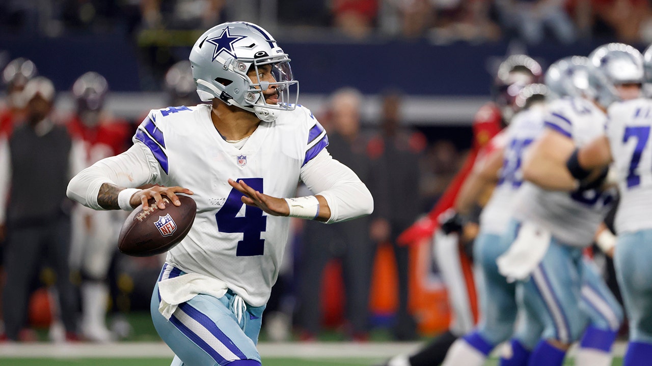 Cowboys vs. Bucs injury report: Dak Prescott limited for unusual reason -  Blogging The Boys