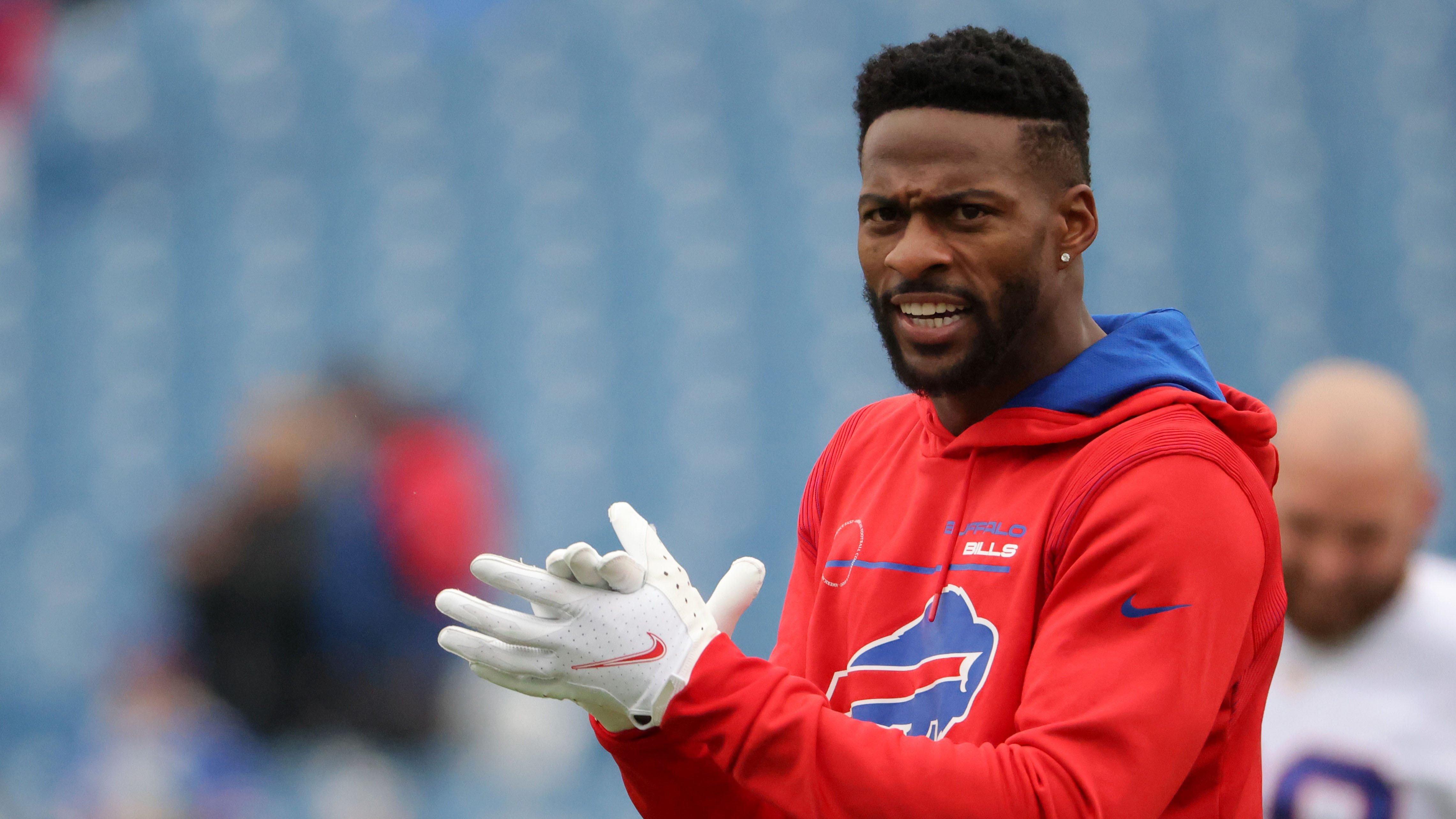 Bills veteran receiver Emmanuel Sanders hints at retirement