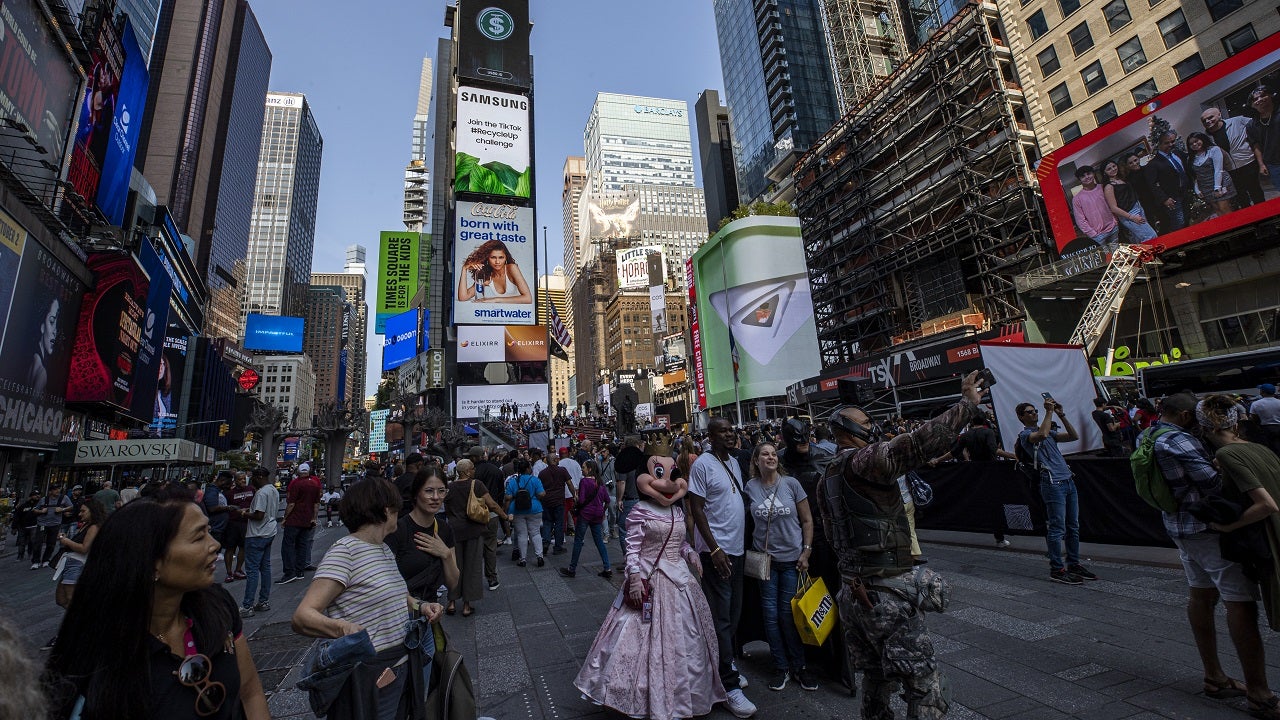 Gay couple in New York City attacked, beaten in Times Square