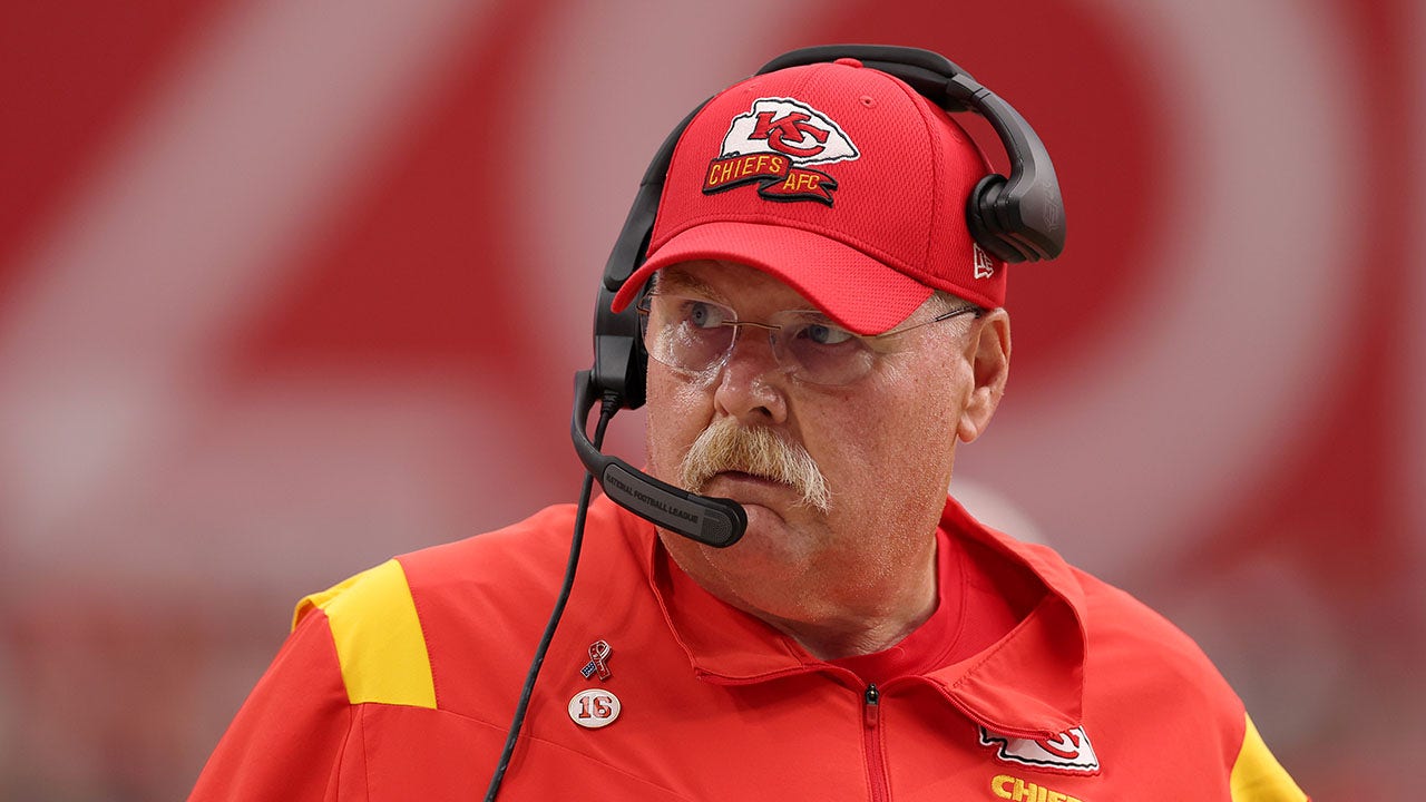 Andy Reid blames pair of Chiefs’ injuries on Cardinals’ field: ‘It’s not an excuse’