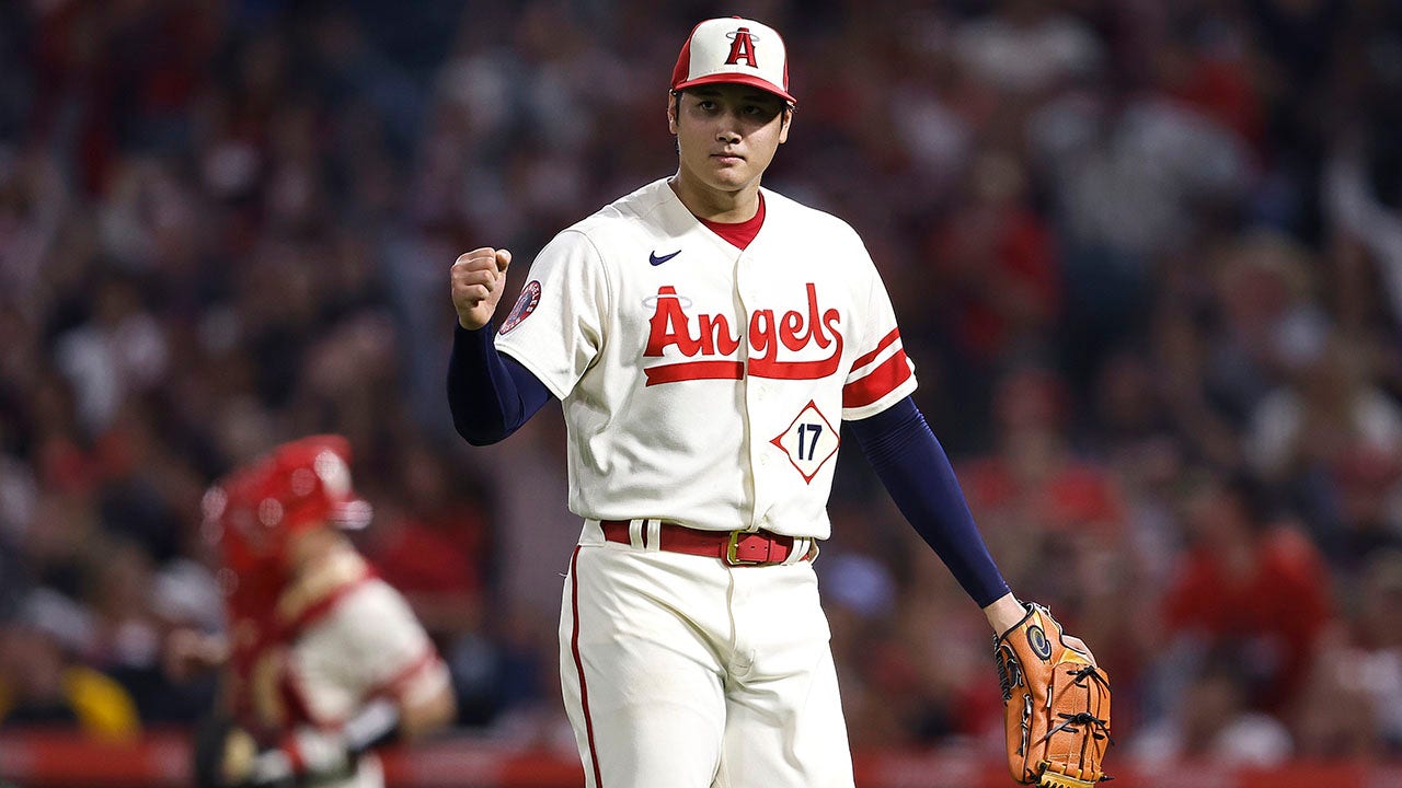 Los Angeles Angels star Shohei Ohtani gets two pitch clock violations, on  both the plate and mound – KION546