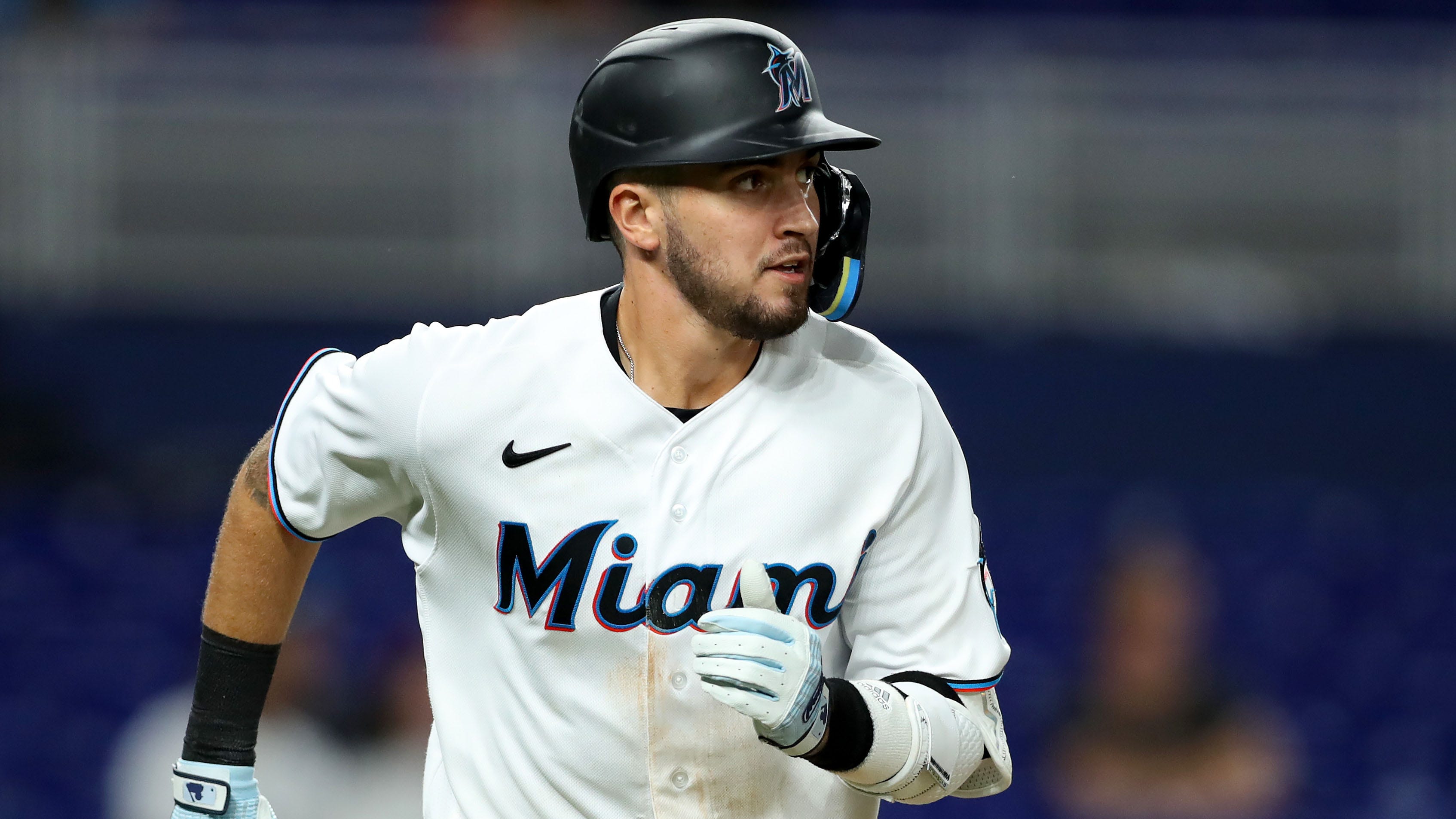 Brother of Marlins rookie has rambunctious celebration after first home run
