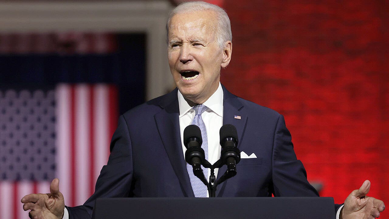 PHILADELPHIA, PENNSYLVANIA - SEPTEMBER 01: U.S. President Joe Biden delivers a primetime speech at Independence National Historical Park September 1, 2022 in Philadelphia, Pennsylvania. President Biden spoke on 