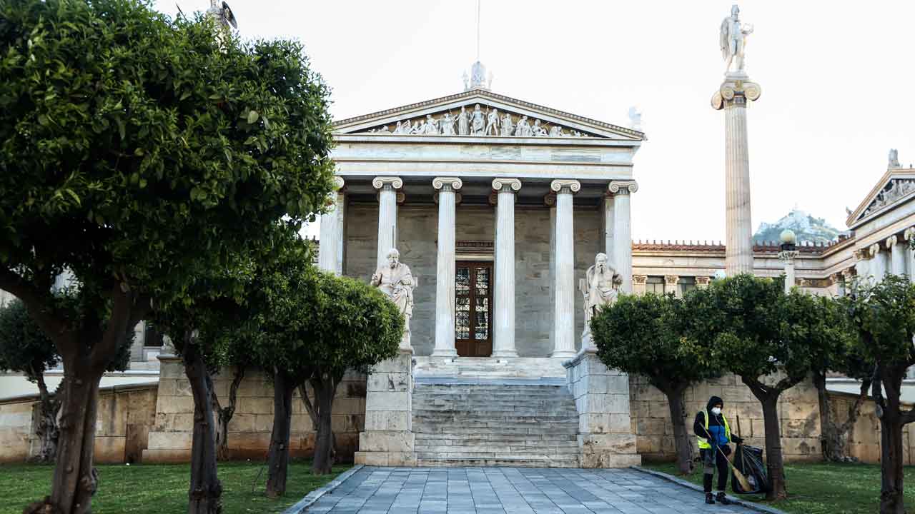 Greek police raid University of Athens, 32 suspected gang members arrested