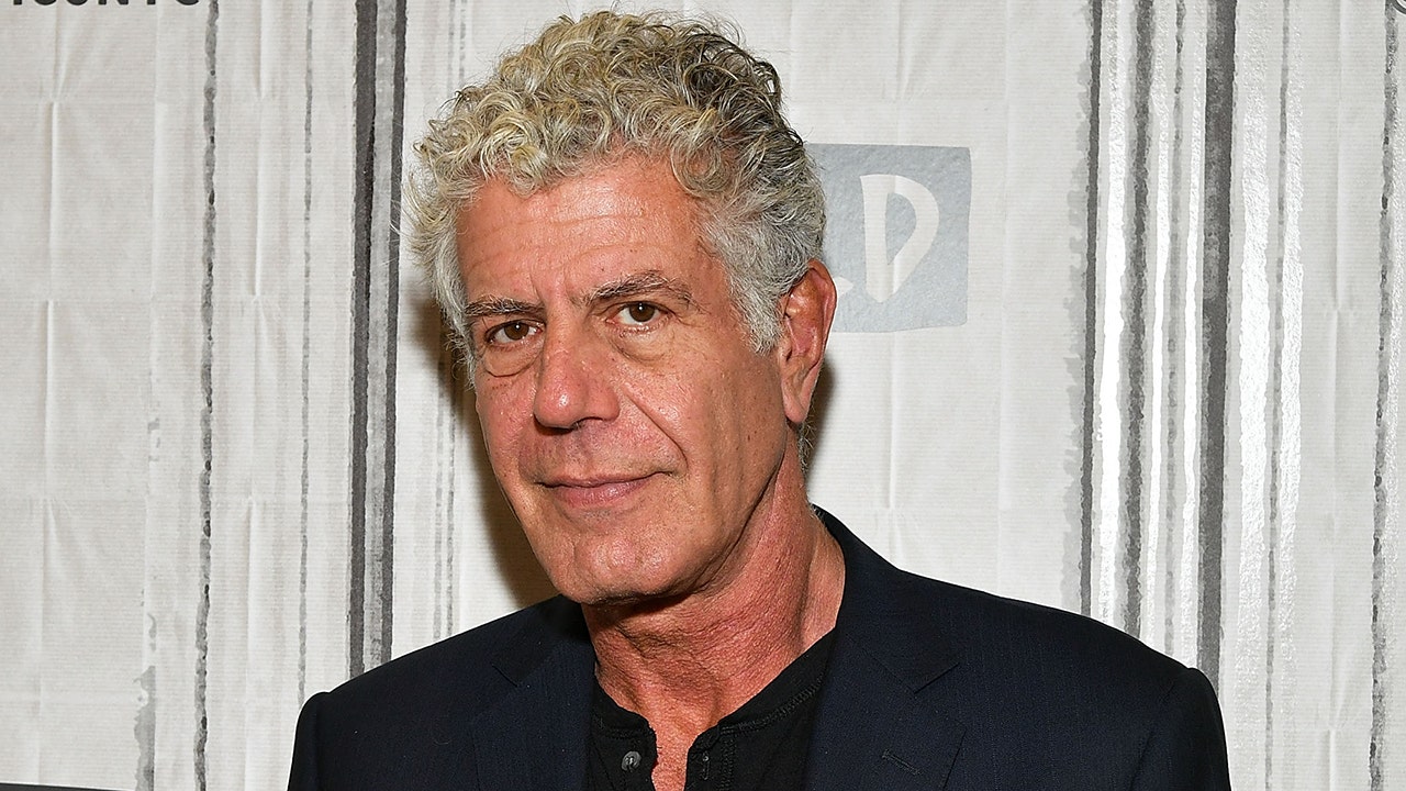 Anthony Bourdain's family and friends slam unauthorized bio that includes late celebrity chef's final texts