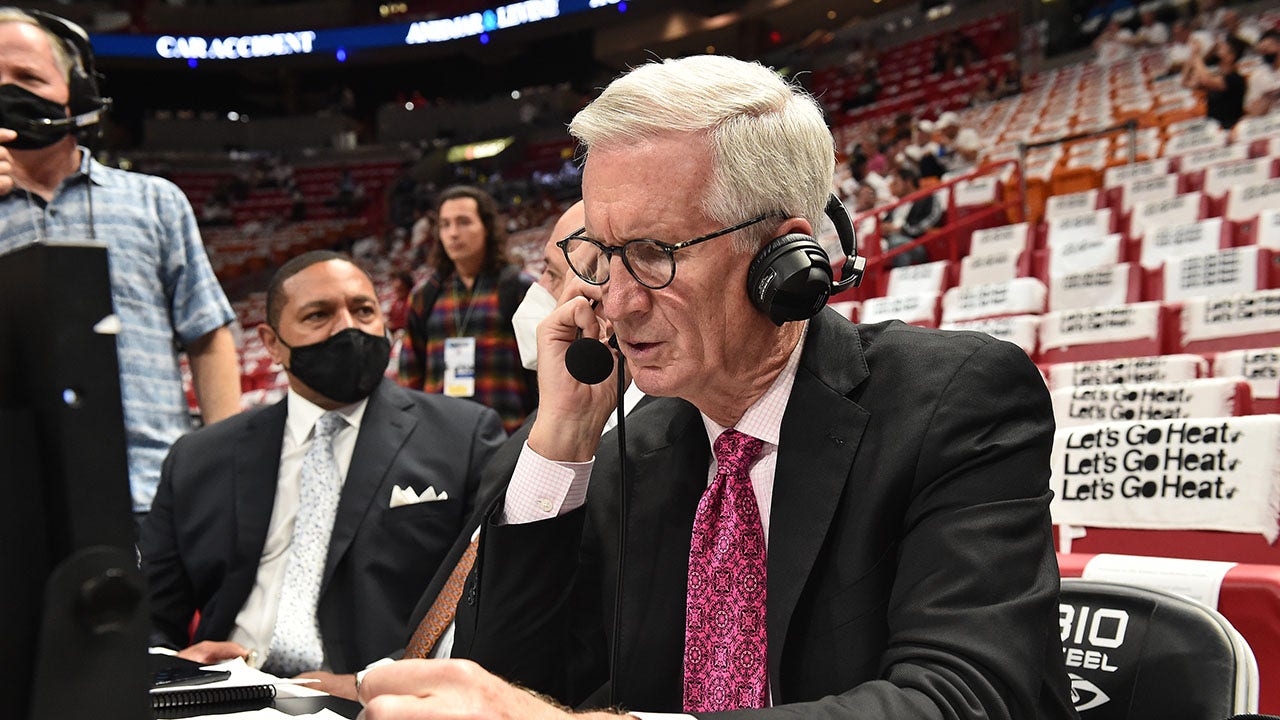 NBA announcer Mike Breen’s home was destroyed by fire