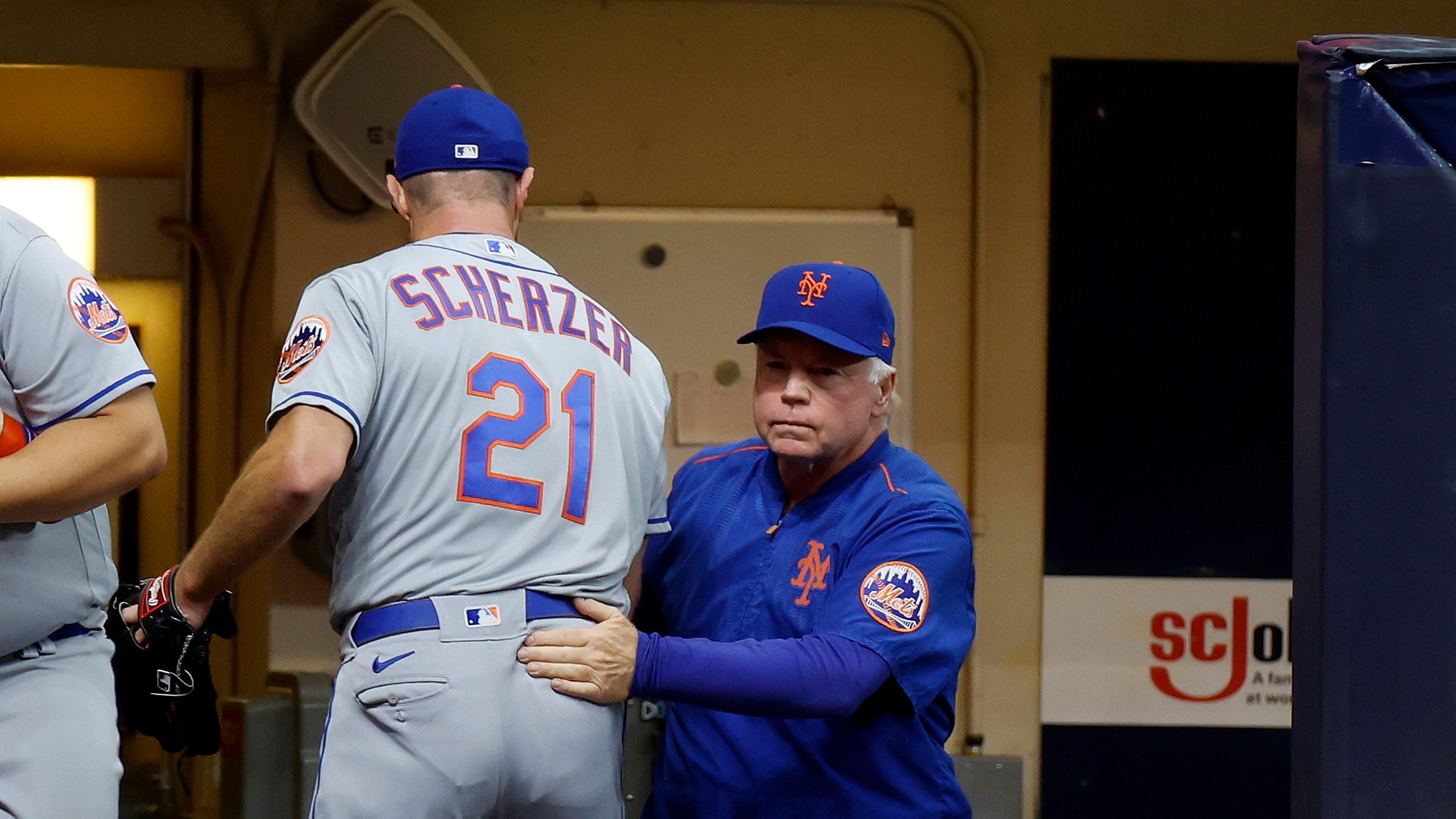 Mets' Max Scherzer leaves game after 6 perfect innings, team clinches  playoff spot