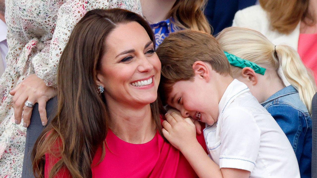 Kate Middleton tells mourners her 'sweet' Prince Louis, 4, told her the queen was 'with great-grandpa now'