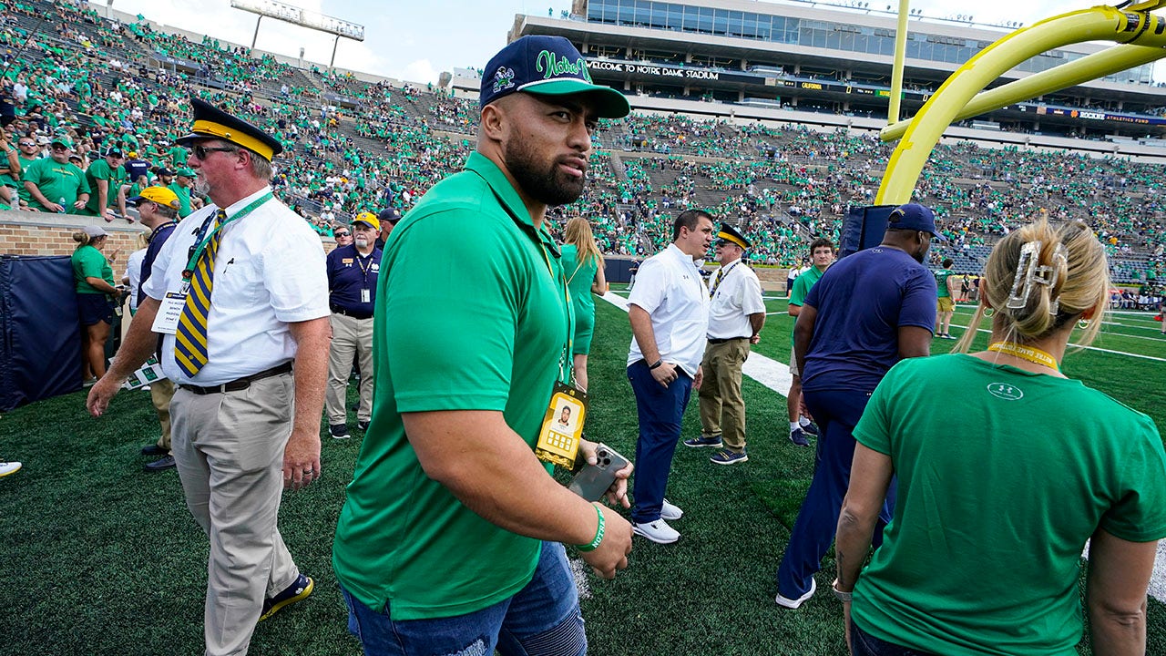 Manti Te'o returns to Notre Dame for first time since joining NFL
