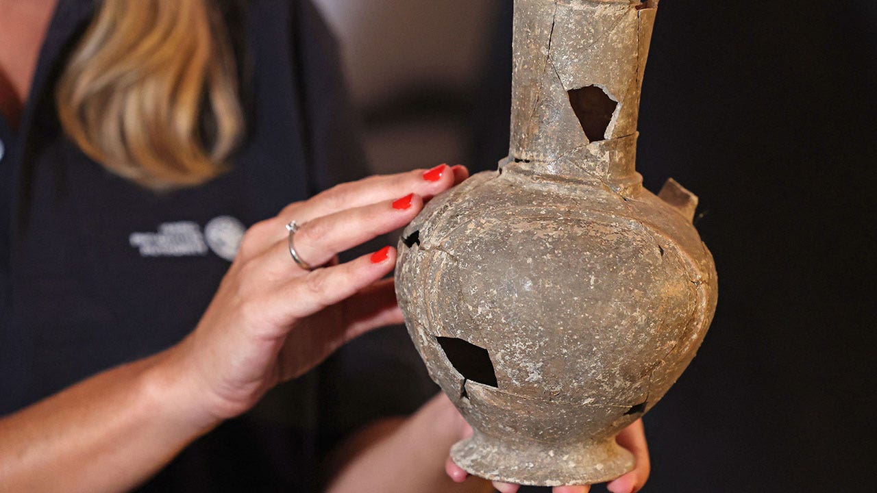 News :Opium traces discovered in Israel vessels used in burial rituals