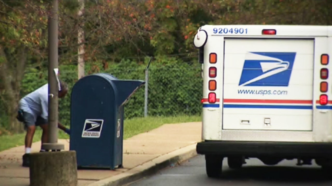 Americans shouldn't drop mail in public mailboxes on Sundays, holidays or after hours: Here's why