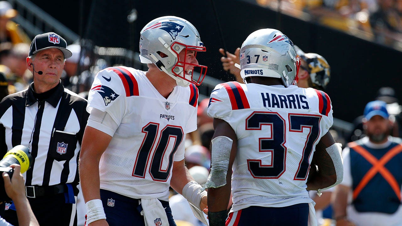 Patriots dominate Steelers in season-opening blowout in Foxborough