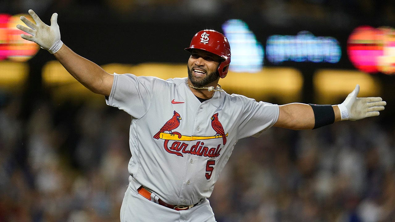 Yadier Molina Albert Pujols reunite on Cardinals