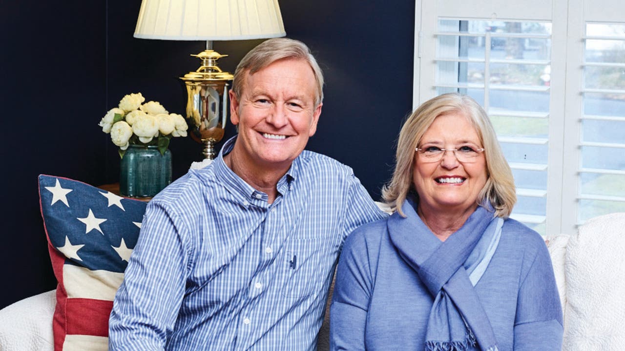 Who is steve doocy's wife?