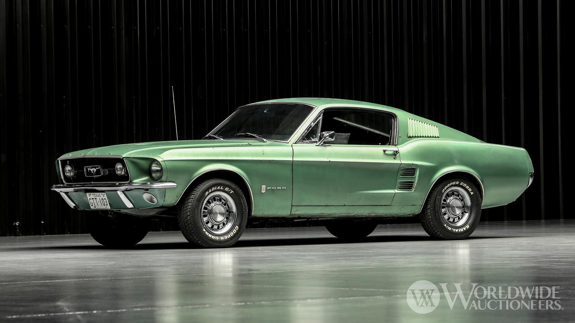 Rare 'Vietnam' 1967 Ford Mustang auctioned to raise money for veterans