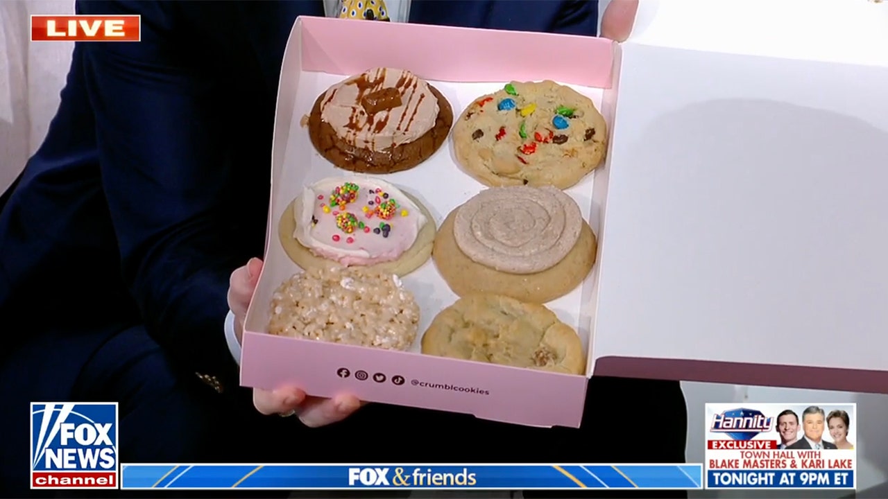 Crumbl Cookies' franchise owner reveals why Americans are spending $5 on a  single cookie