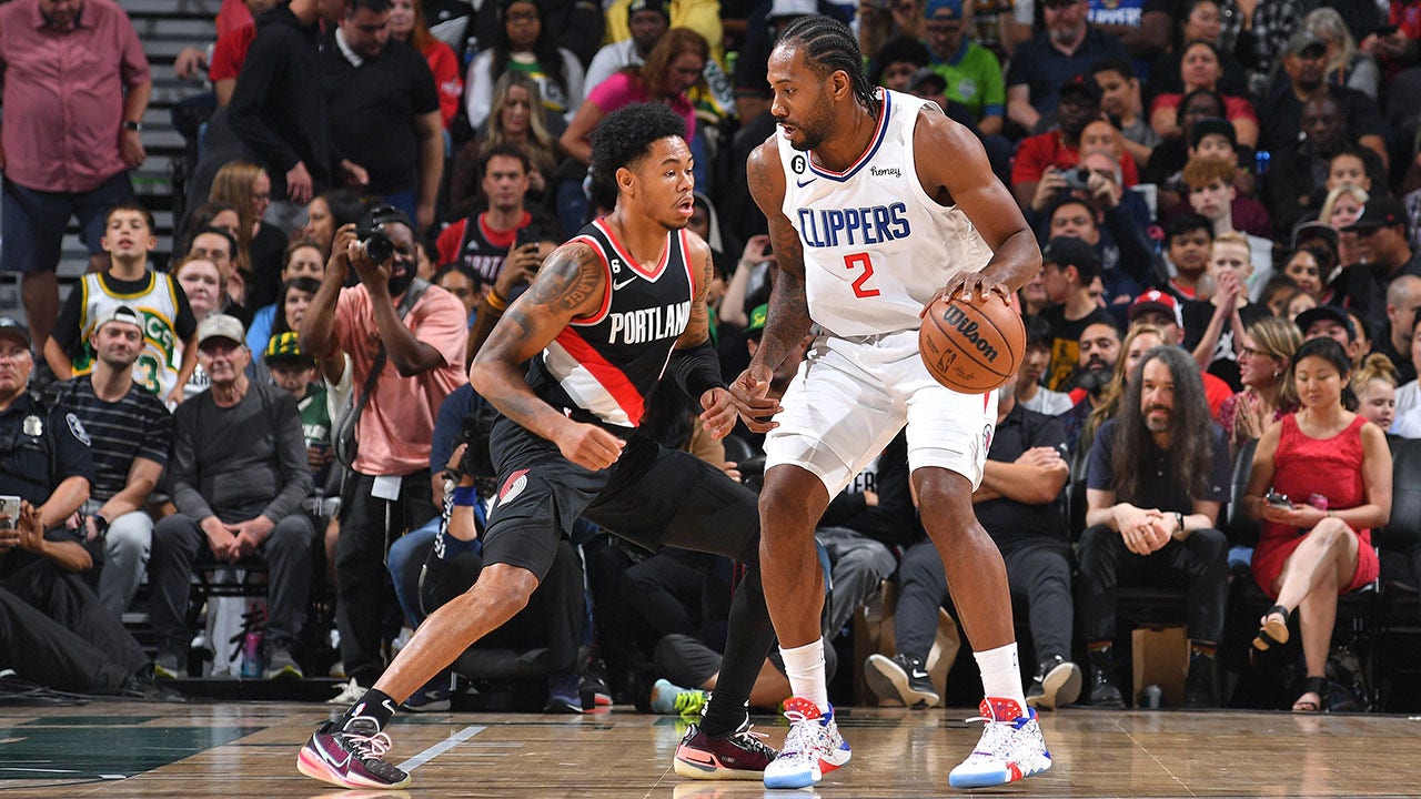 Kawhi Leonard returns to Clippers after 12 games out due to ACL rehab,  makes 1st start of season