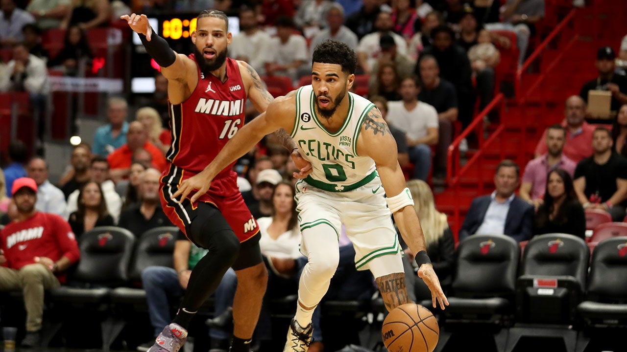 Celtics on NBC Sports Boston on X: 3-on-3 basketball makes its debut at  the Tokyo Summer Olympics. @ChrisForsberg_ & @ASherrodblakely drafted  their own 3-on-3 teams from the #Celtics all-time roster. Who would