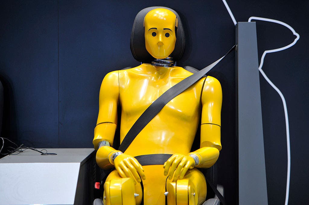NHTSA to encourage more seatbelt use by requiring warning systems for passengers