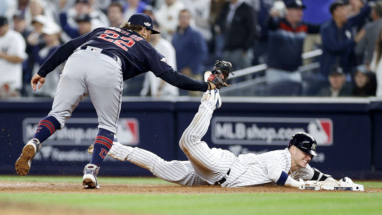 Yankees third baseman Josh Donaldson goes back on injured list after  hurting calf - NBC Sports