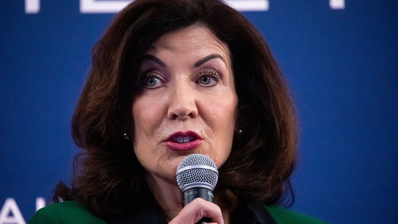 New York Gov. Kathy Hochul says state’s migrant crisis requires ‘federal solution’