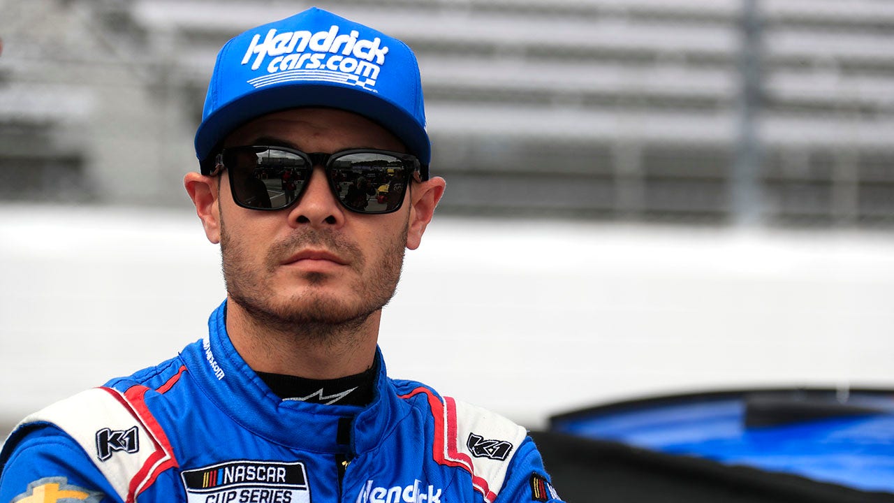 NASCAR Cup champ Kyle Larson rips Ross Chastain's video-game move: 'It's embarrassing'