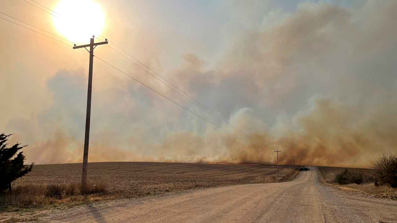 Evacuations in Nebraska, western Iowa caused by prairie fires