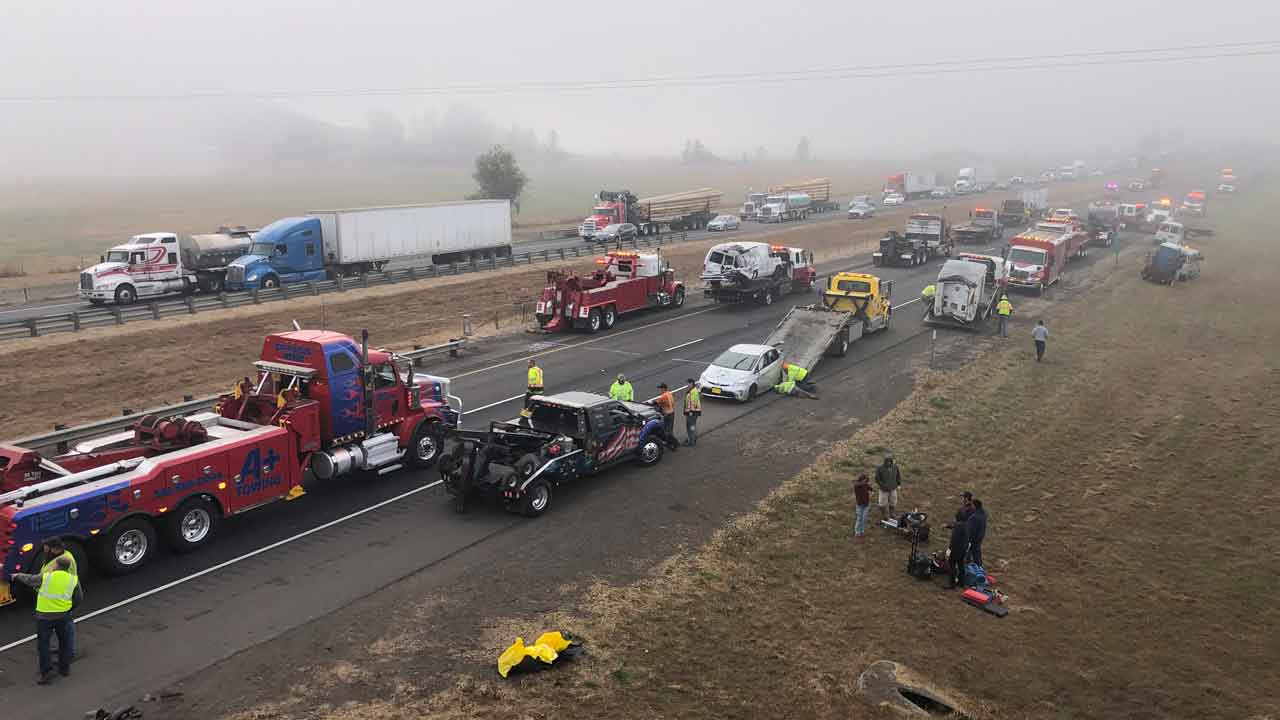 Deadly Oregon auto accident kills 1, dozens of vehicle involved