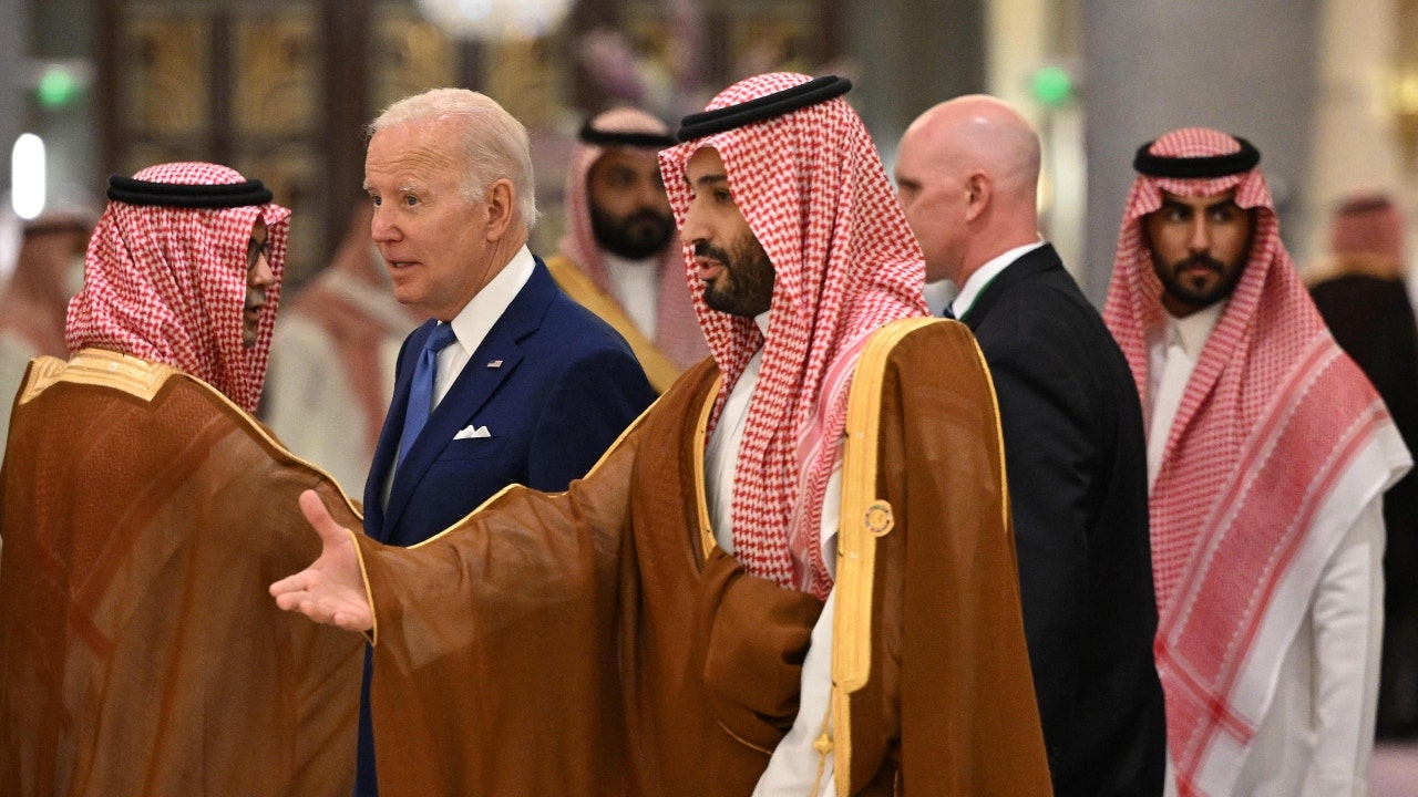 Thái tử Ả Rập Xê-út gửi lời đe dọa đến phương Tây sau khi Biden cảnh báo về hậu quả đối với vương quốc