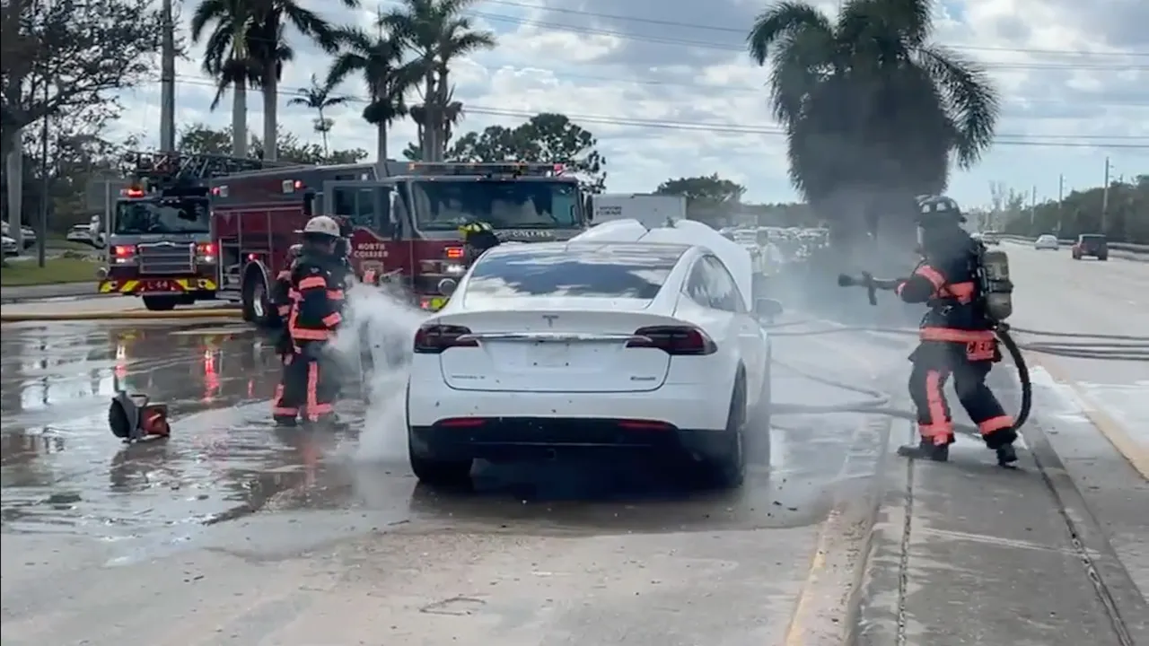 Electric Vehicles Are Exploding From Water Damage After Hurricane Ian 