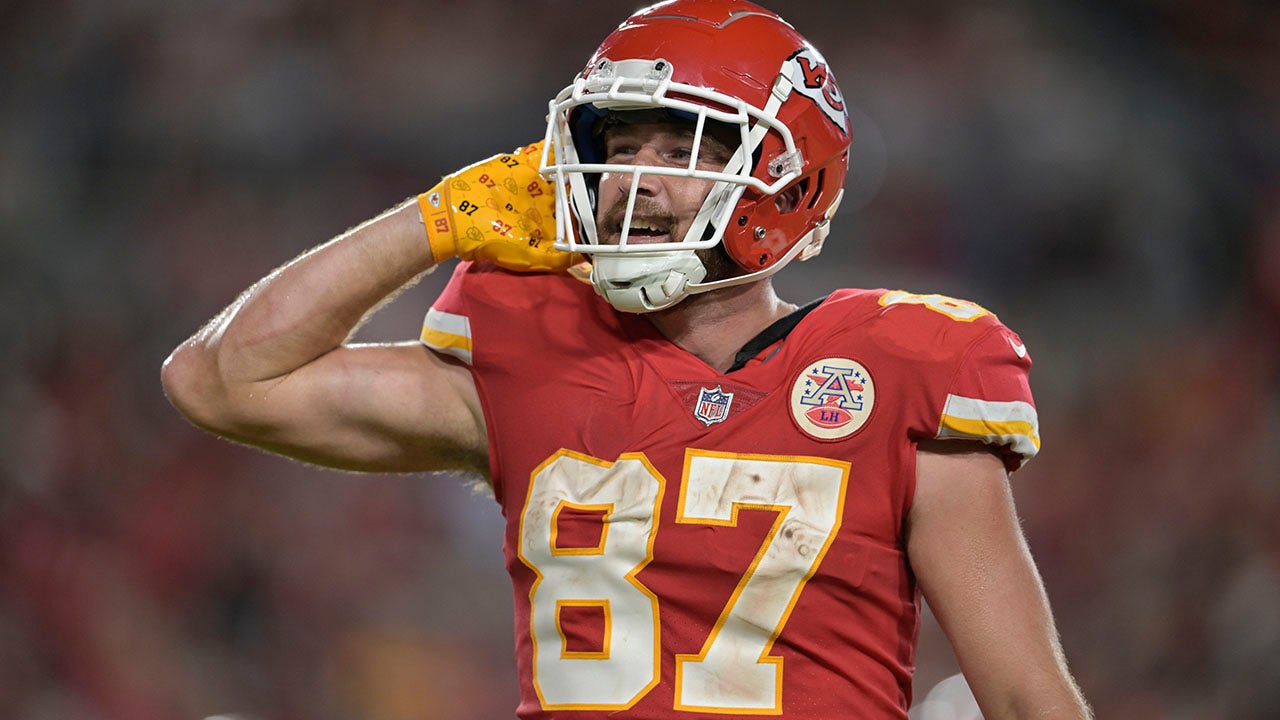 These Travis Kelce Outfits Convinced Me to Root for the Chiefs — ZEITGEIST