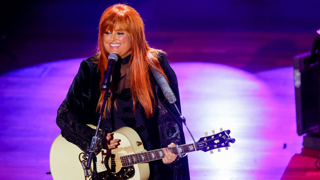 Wynonna Judd talks about her 'healing' experience continuing to tour ...